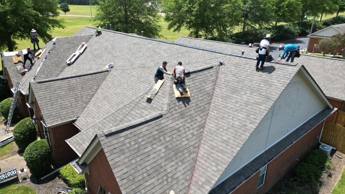 Roofing services in Hernando MS